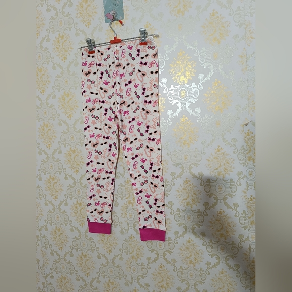 Barbie - Picture 2 of 9